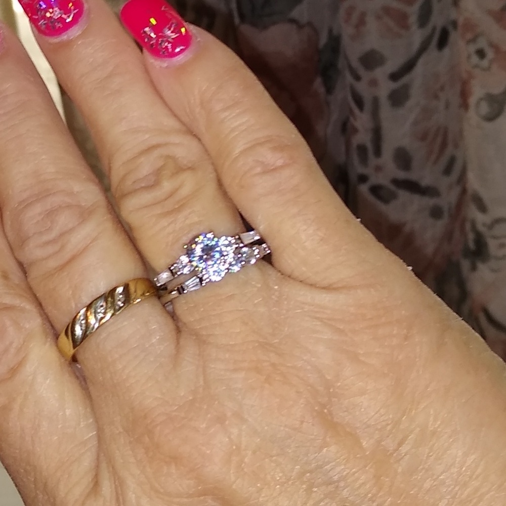 NWT WHITE SAPHIRE WEDDING RINGS SET